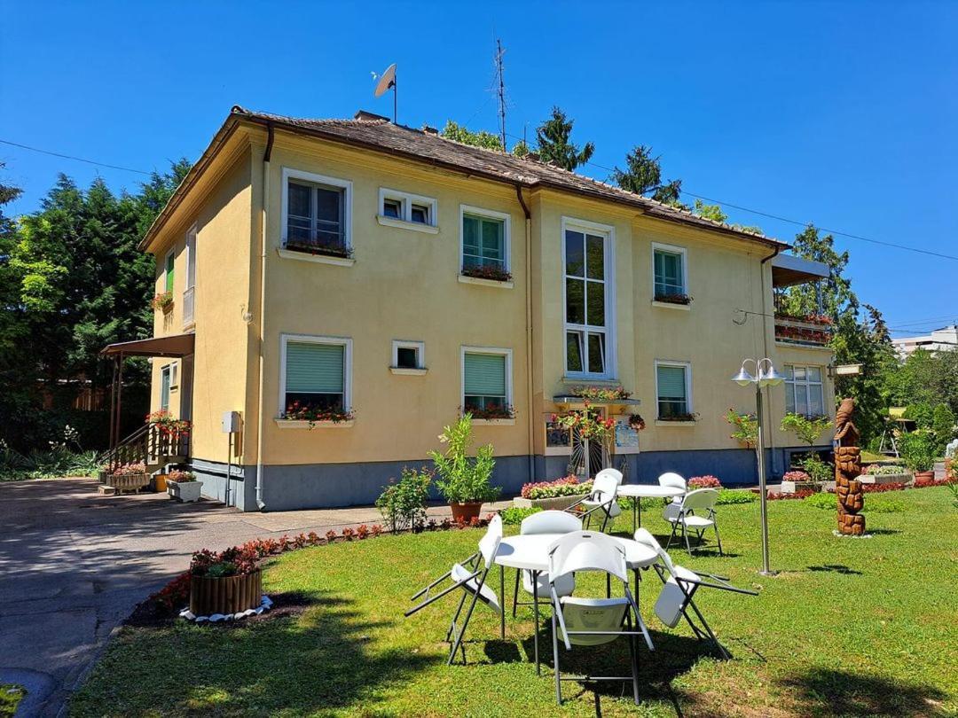 Balaton Panzio Bed & Breakfast Siofok Exterior photo